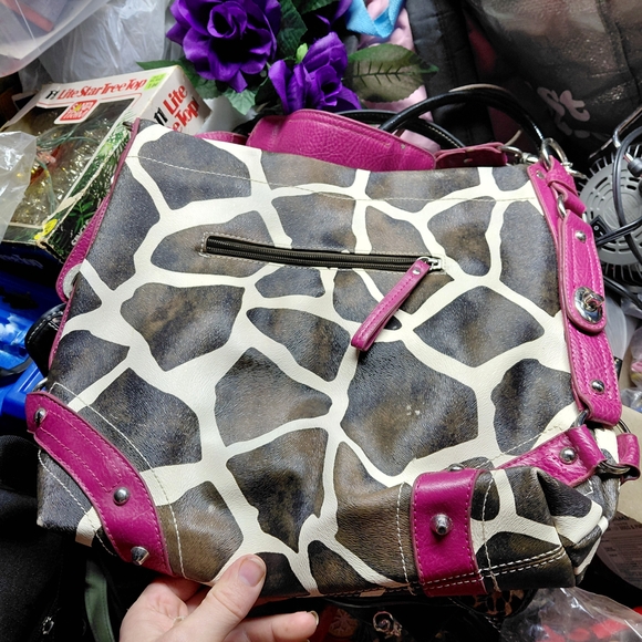 unbranded Handbags - Unbranded Giraffe Faux Leather Purse Handbag with Blue Handle